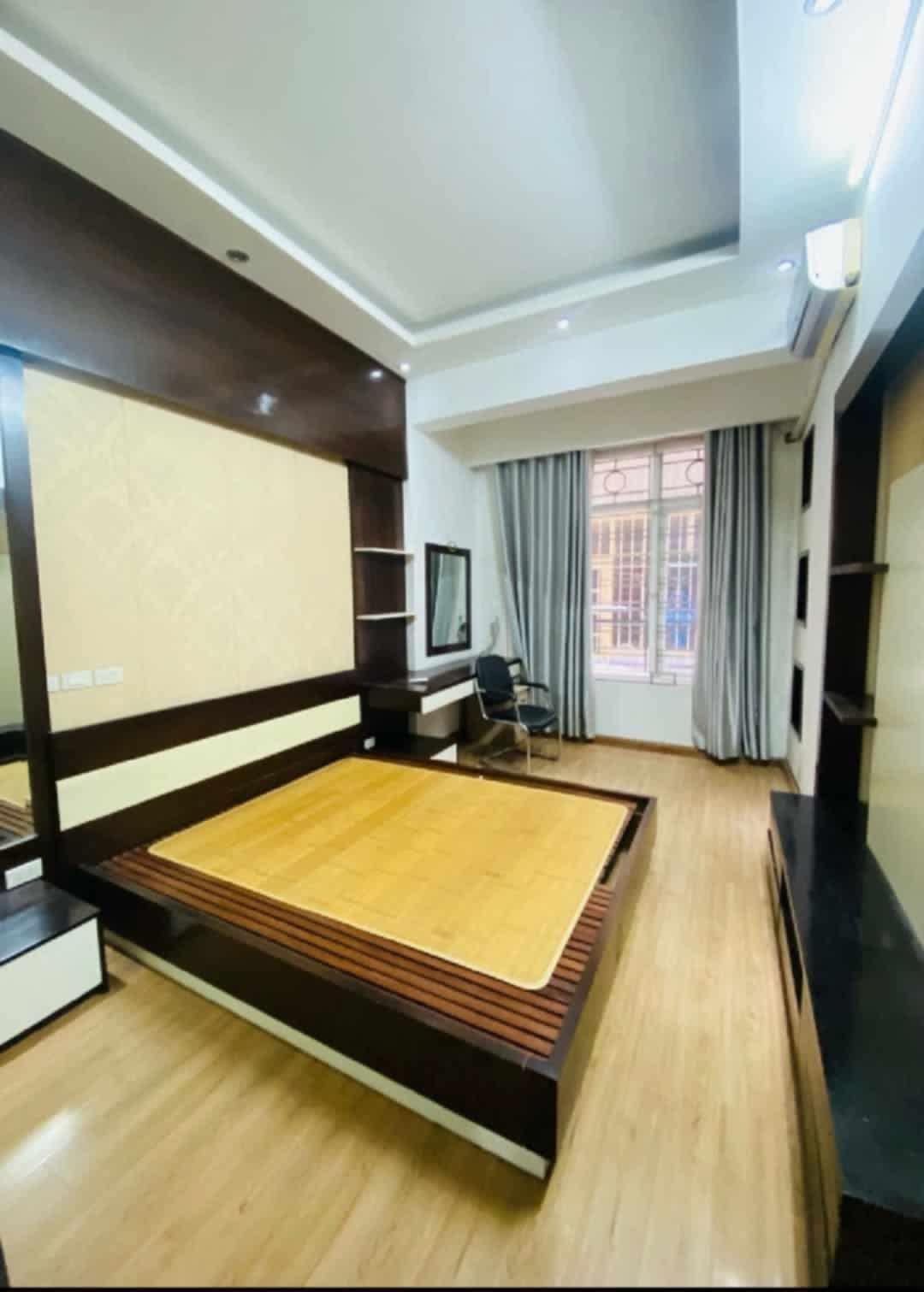 BÁN GẤP NHÀ ĐÀO TẤN PHỐ VIP BA ĐÌNH GIÁP DANH TÂY HỒ, CẦU GIẤY KD 45M X 5 TẦNG 16,8 TỶ